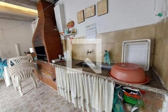 Casa à venda com 4 quartos, 286m² em Jardim Londrina, São Paulo