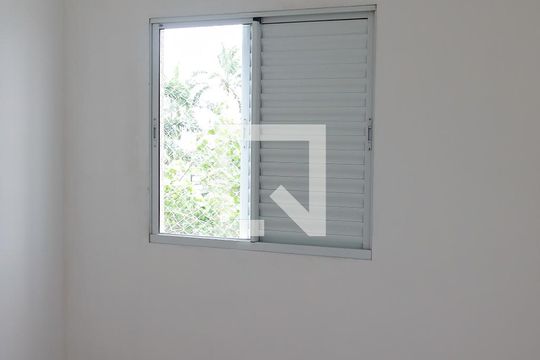 Quarto 1 de apartamento para alugar com 2 quartos, 46m² em Padroeira, Osasco