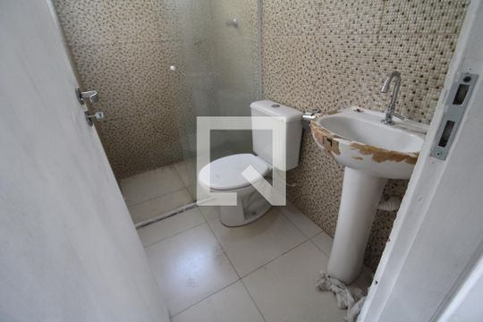 Banheiro de casa de condomínio para alugar com 1 quarto, 37m² em Mandaqui, São Paulo