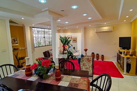 sala de casa de condomínio à venda com 3 quartos, 222m² em Pechincha, Rio de Janeiro