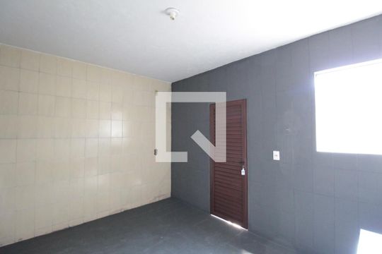 Cozinha de casa para alugar com 2 quartos, 180m² em Glória, Belo Horizonte