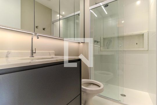 Banheiro de apartamento à venda com 1 quarto, 26m² em Vila Buarque, São Paulo