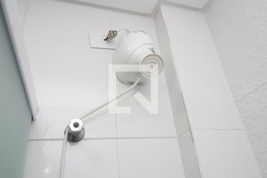 Banheiro de apartamento à venda com 2 quartos, 37m² em Penha de França, São Paulo