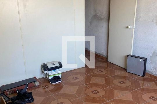 Quarto de casa à venda com 6 quartos, 780m² em Vila Antonieta, São Paulo