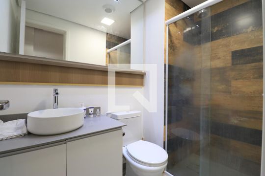 Banheiro de apartamento à venda com 2 quartos, 60m² em Várzea da Barra Funda, São Paulo