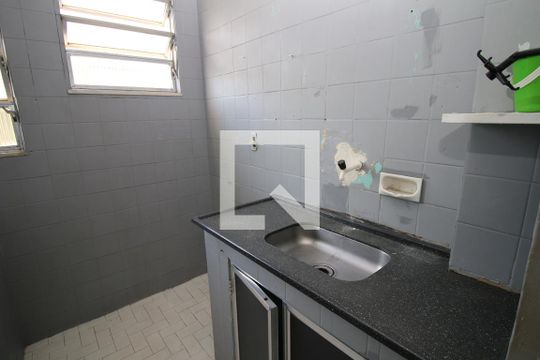 Cozinha de apartamento à venda com 1 quarto, 52m² em Parada de Lucas, Rio de Janeiro