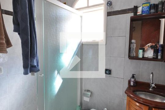 Banheiro da Suíte 1 de casa à venda com 3 quartos, 240m² em Vila Isolina Mazzei, São Paulo