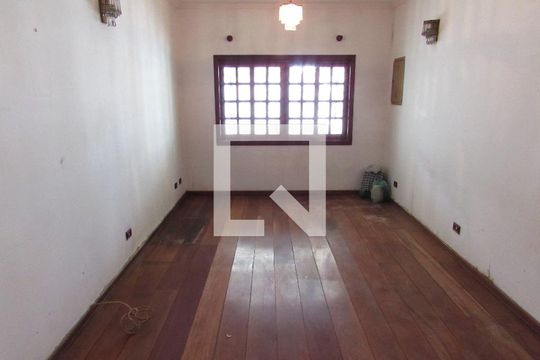 Sala de casa à venda com 3 quartos, 165m² em Vila Inah, São Paulo