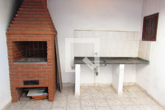 Churrasqueira de casa à venda com 3 quartos, 165m² em Vila Inah, São Paulo