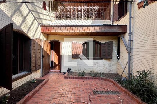 Área comum de casa à venda com 5 quartos, 592m² em Vila Ida, São Paulo