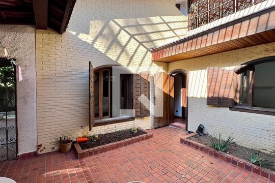 Área comum de casa à venda com 5 quartos, 592m² em Vila Ida, São Paulo