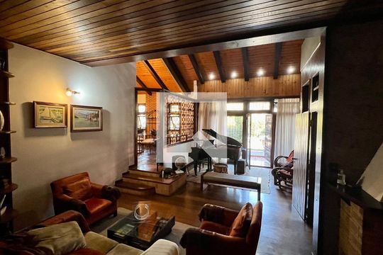 Sala de estar de casa à venda com 5 quartos, 592m² em Vila Ida, São Paulo