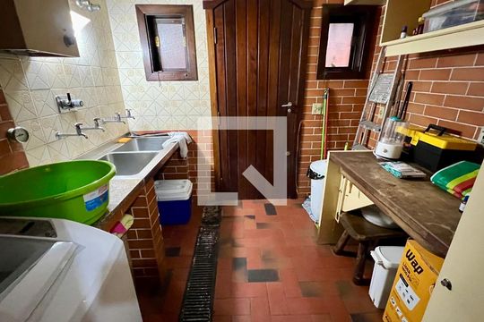 Área de Serviço de casa à venda com 5 quartos, 592m² em Vila Ida, São Paulo
