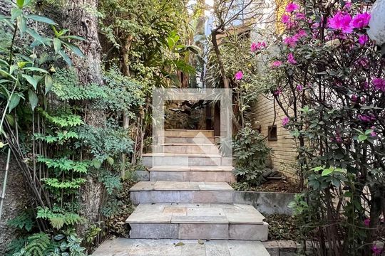 Entrada de casa à venda com 5 quartos, 592m² em Vila Ida, São Paulo