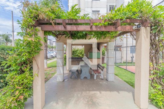 Área comum - Churrasqueira de apartamento para alugar com 2 quartos, 58m² em Santos Dumont, São Leopoldo