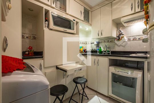 Cozinha de apartamento à venda com 2 quartos, 50m² em Jardim Paulista, São Paulo