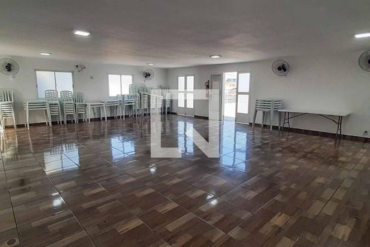 Área comum de apartamento para alugar com 2 quartos, 50m² em Quitaúna, Osasco