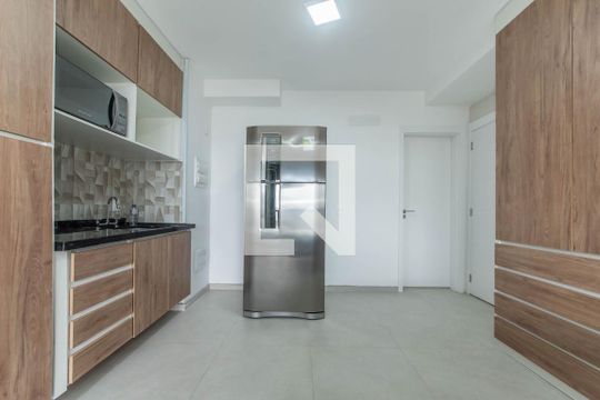 Cozinha de apartamento à venda com 1 quarto, 28m² em Vila Gumercindo, São Paulo