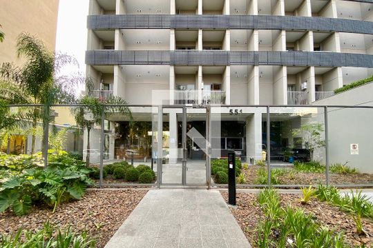 Fachada de apartamento à venda com 1 quarto, 32m² em Pinheiros, São Paulo