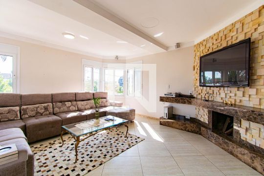 Casa para alugar com 3 quartos, 435m² em Marechal Rondon, Canoas