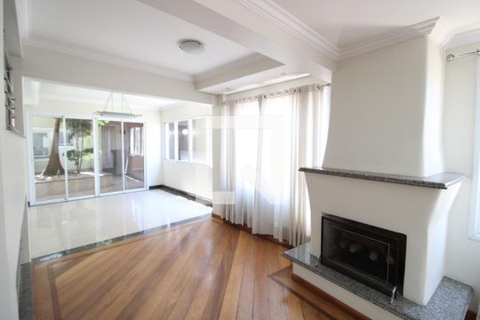 Sala de casa à venda com 6 quartos, 645m² em Jardim São Bento, São Paulo