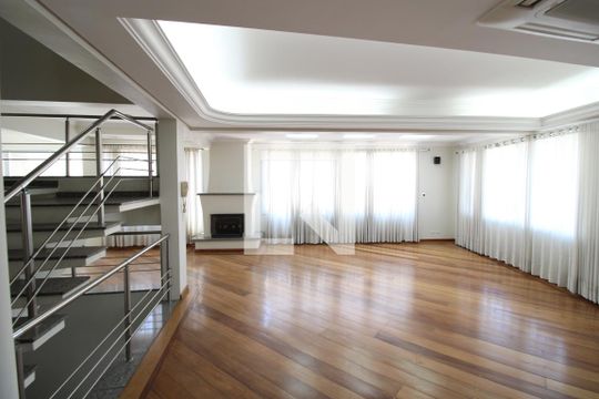 Sala de casa à venda com 6 quartos, 645m² em Jardim São Bento, São Paulo