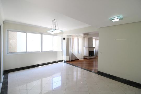 Sala de casa à venda com 6 quartos, 645m² em Jardim São Bento, São Paulo