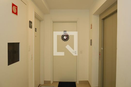 Área comum - Saguão do andar de apartamento à venda com 2 quartos, 44m² em Itaquera, São Paulo