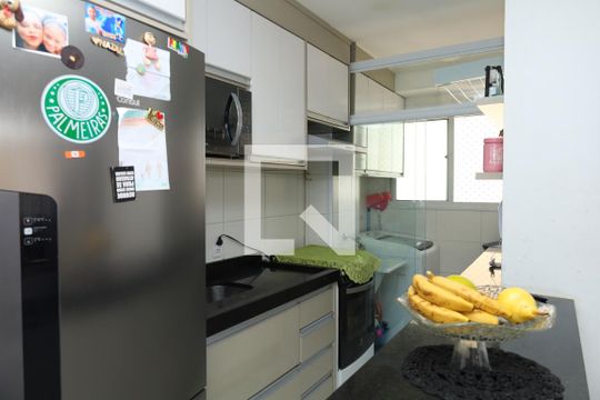 Cozinha de apartamento à venda com 2 quartos, 44m² em Itaquera, São Paulo