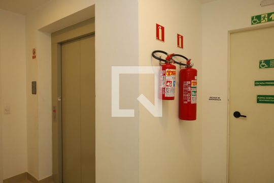 Área comum - Saguão do andar de apartamento à venda com 2 quartos, 44m² em Itaquera, São Paulo