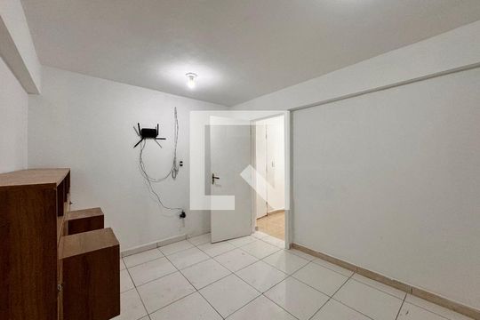 Suite  de casa para alugar com 1 quarto, 36m² em Campestre, Santo André