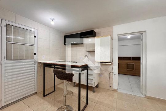 Cozinha de casa para alugar com 1 quarto, 36m² em Campestre, Santo André