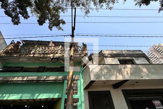 Fachada de casa para alugar com 1 quarto, 36m² em Campestre, Santo André