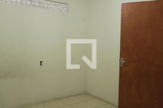 Quarto 1 de casa para alugar com 2 quartos, 75m² em Tupi, Belo Horizonte