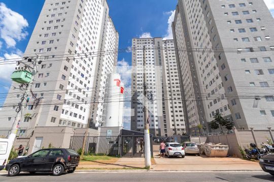 Fachada de apartamento para alugar com 2 quartos, 43m² em Vila Princesa Isabel, São Paulo