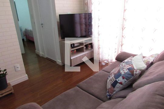 Sala de apartamento para alugar com 2 quartos, 50m² em Vila Sonia, São Paulo