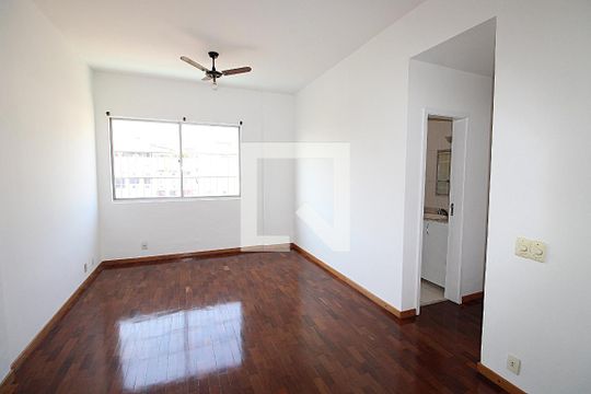 Sala de apartamento para alugar com 2 quartos, 67m² em Méier, Rio de Janeiro