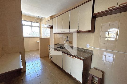 Cozinha de apartamento para alugar com 2 quartos, 67m² em Méier, Rio de Janeiro