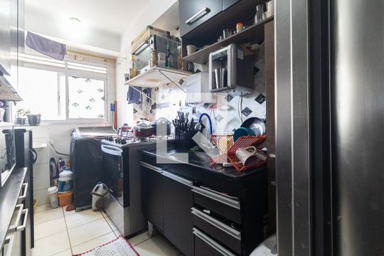 Cozinha de apartamento à venda com 2 quartos, 50m² em Parque Fongaro, São Paulo