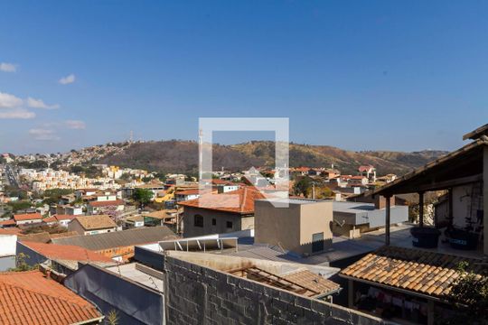 Vista da suíte 2 de casa à venda com 2 quartos, 70m² em Canaa, Belo Horizonte