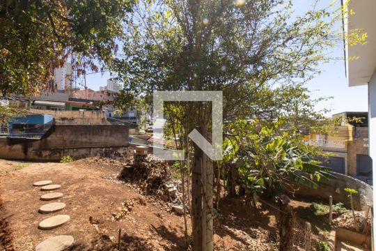 Área Externa de casa à venda com 3 quartos, 208m² em Jardim Santa Mena, Guarulhos