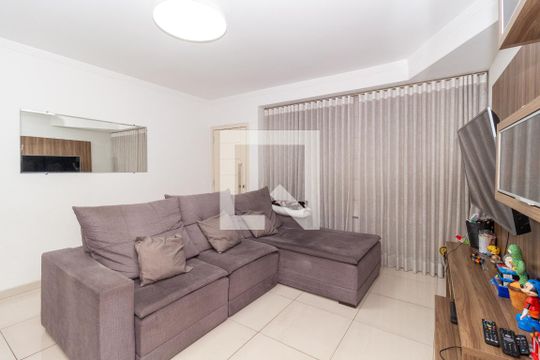 Casa de Condomínio à venda com 3 quartos, 200m² em Penha de França, São Paulo