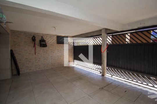 Garagem de casa à venda com 3 quartos, 165m² em Vila Pereira Cerca, São Paulo