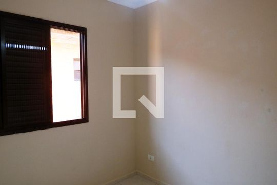 Quarto 1 de casa de condomínio para alugar com 2 quartos, 70m² em Vila Voturuá, São Vicente