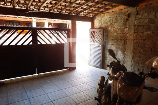 Área comum de casa de condomínio para alugar com 2 quartos, 70m² em Vila Voturuá, São Vicente