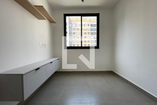 Sala de apartamento para alugar com 1 quarto, 24m² em Butantã, São Paulo