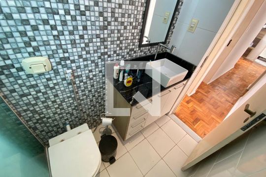 Banheiro de apartamento para alugar com 3 quartos, 55m² em Engenho Novo, Rio de Janeiro