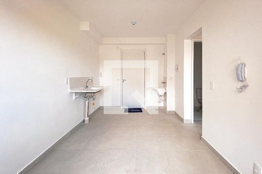 Cozinha de apartamento para alugar com 2 quartos, 32m² em Jardim Celeste, São Paulo