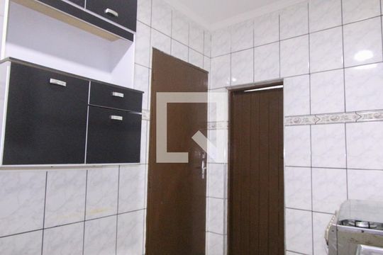 Cozinha de kitnet/studio para alugar com 1 quarto, 100m² em Jardim Tiete, São Paulo