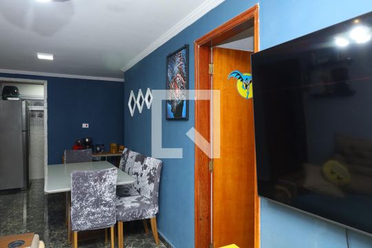 Sala de apartamento para alugar com 3 quartos, 65m² em Itaquera, São Paulo